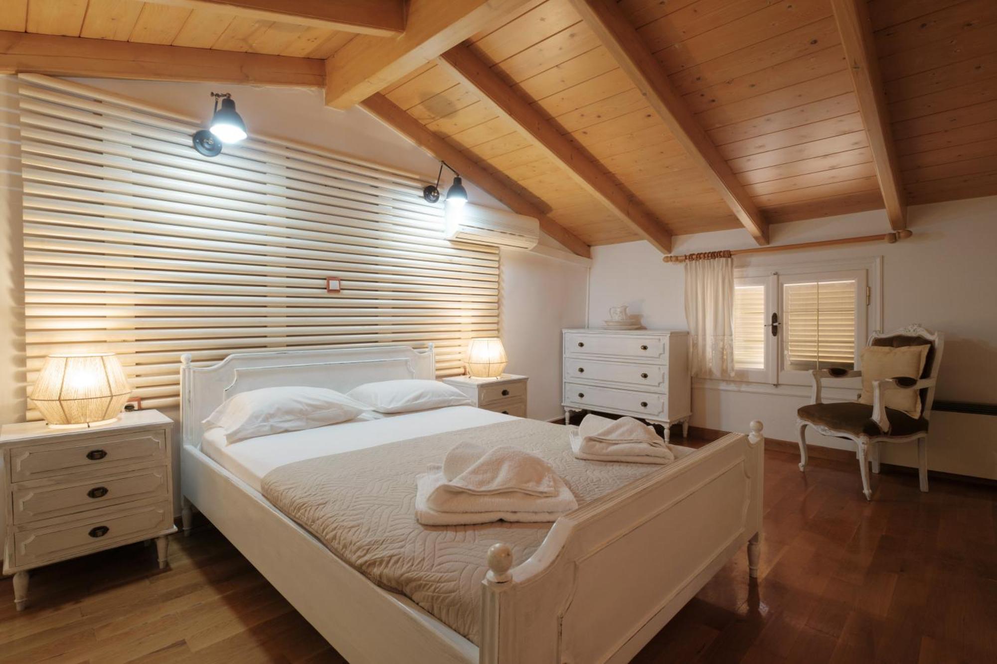 Elieta Corfu Town Family House 2 Holiday home
